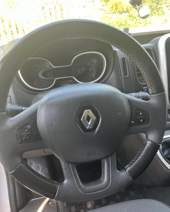 Renault Trafic cena 85000 przebieg: 258000, rok produkcji 2019 z Świecie małe 37